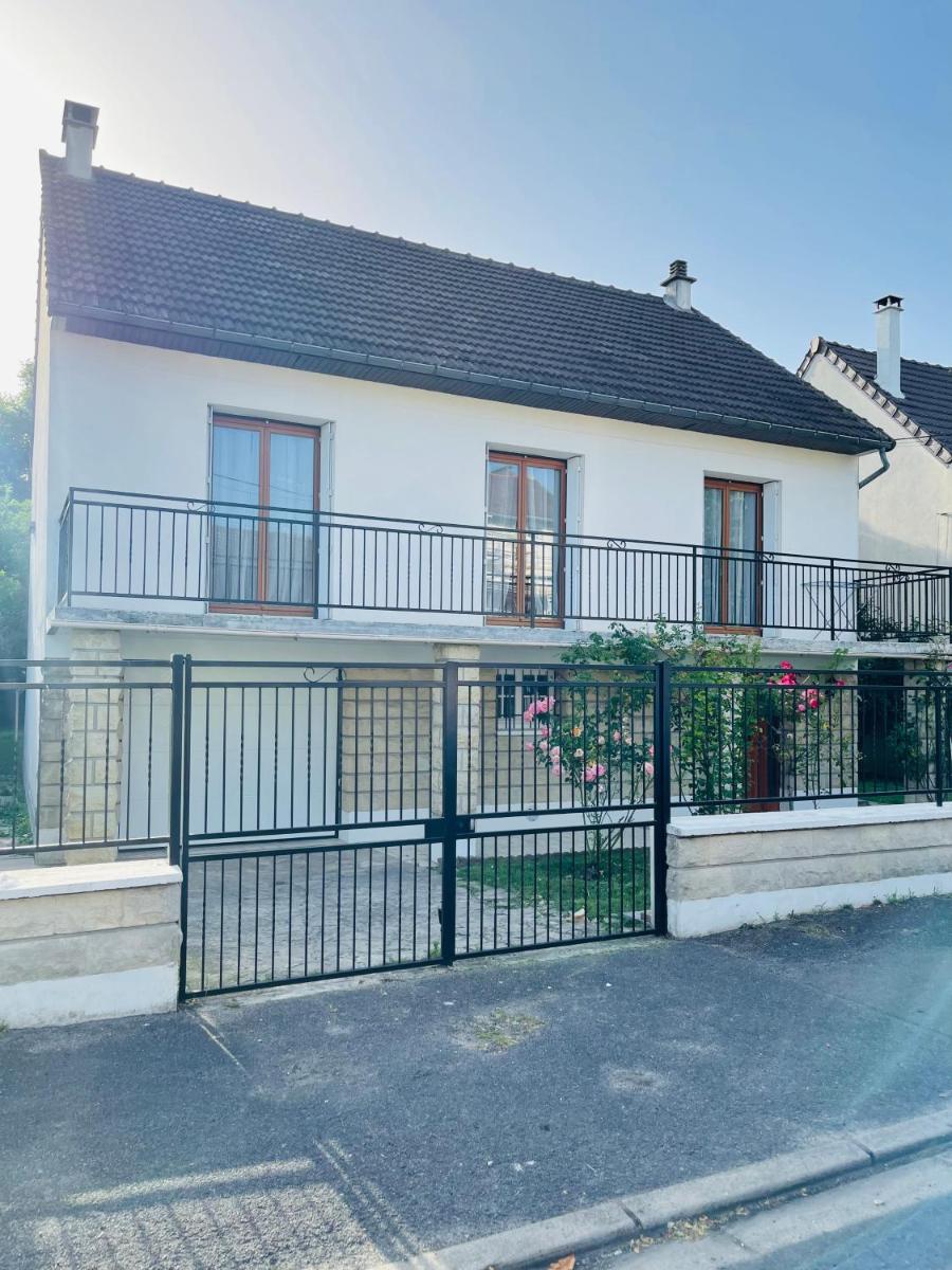 Super maison entre paris et Disney - Housity