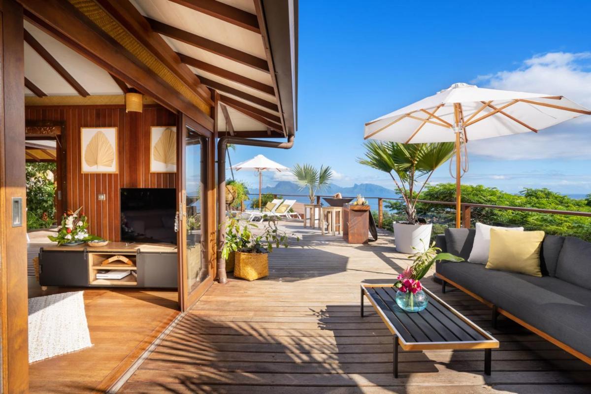 Villa Manuiti, balinese luxury home - private swim SPA, ocean view - OFYR BBQ - KoÏ pond - Housity