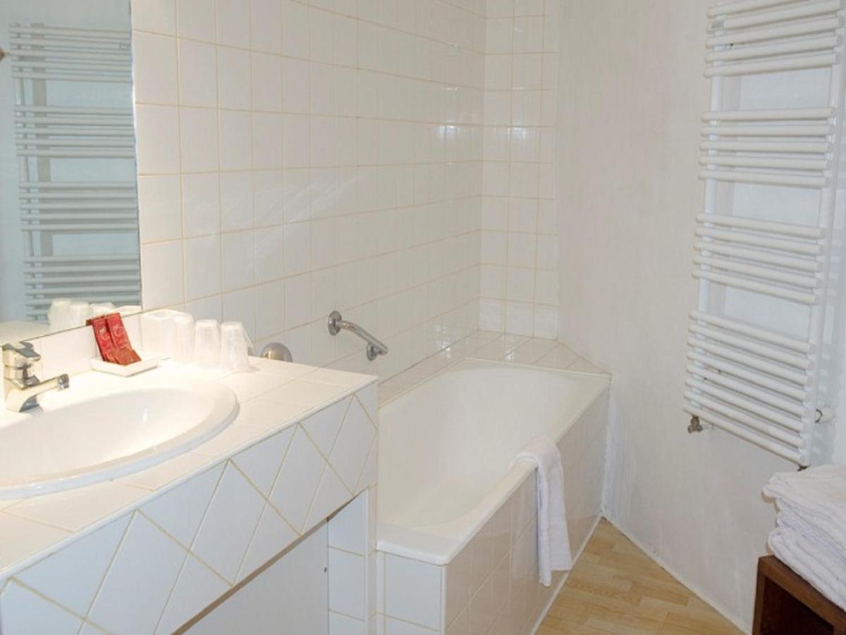 Salle de bains dans l'établissement Hotel La Bougnate