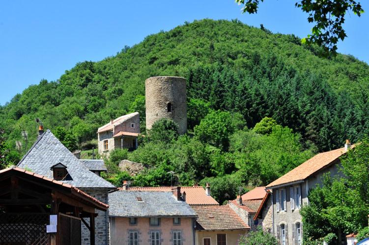 Vue générale sur la montagne ou vue sur la montagne depuis l'hôtel