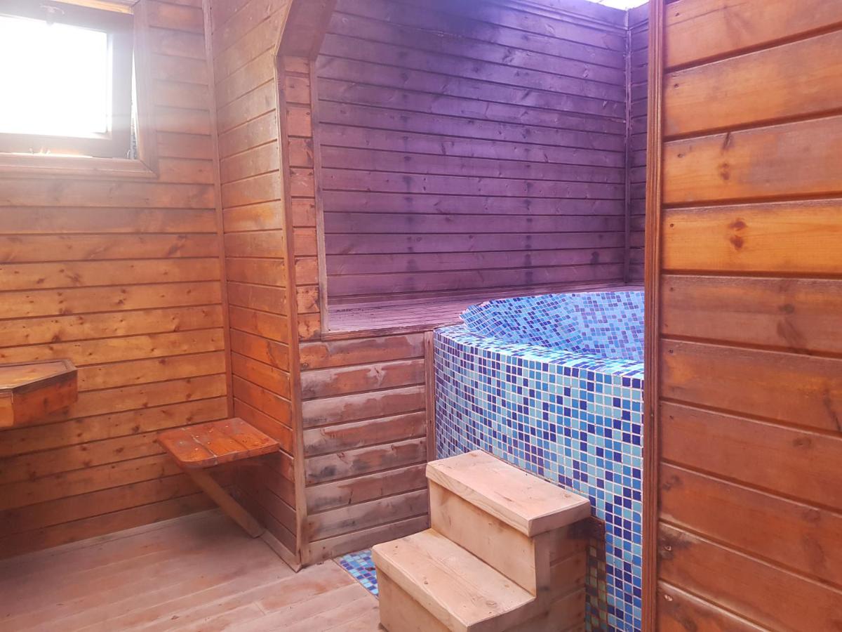 Astara Springs Hotel & Thermal Baths - Housity