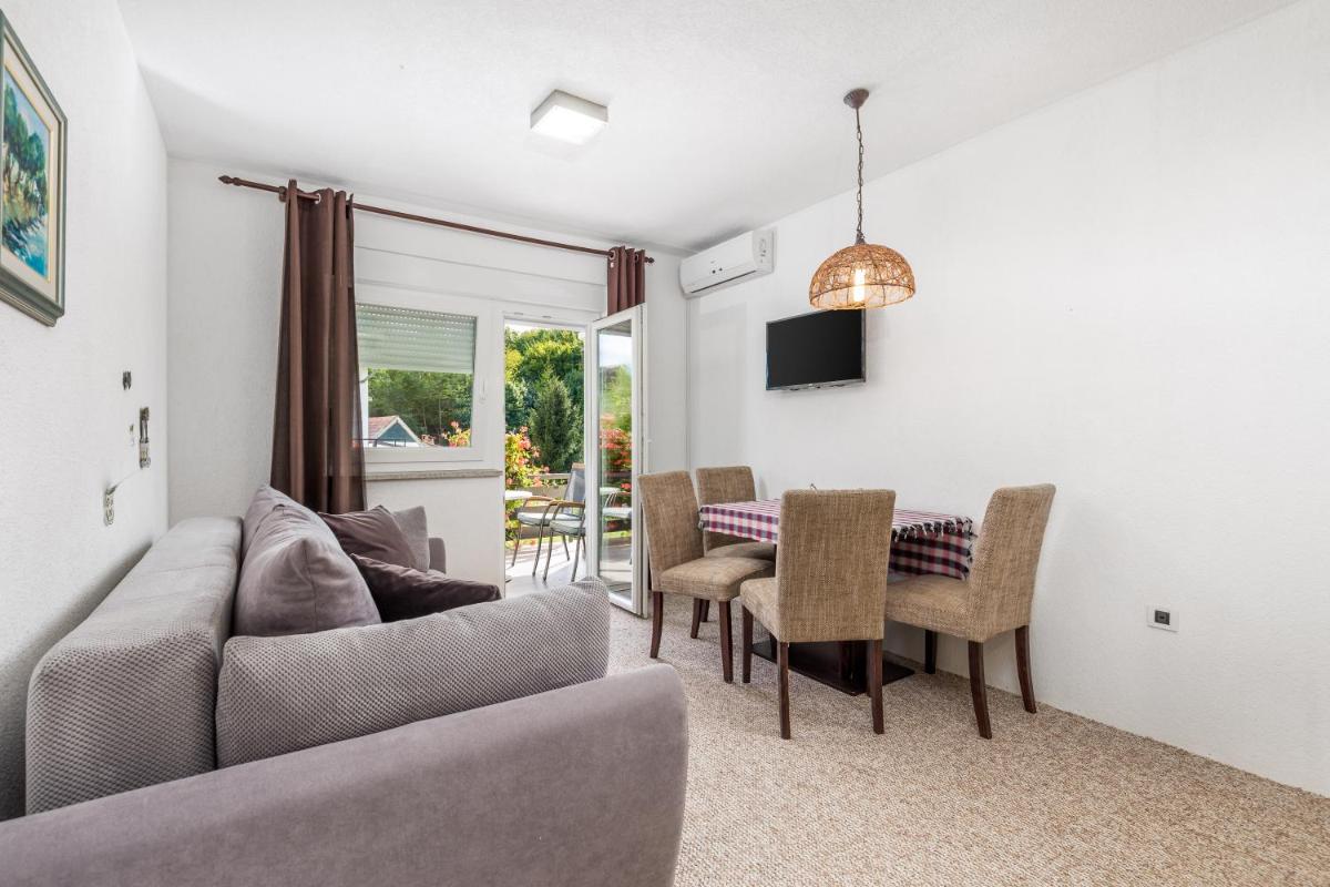 Selak Apartments - Housity