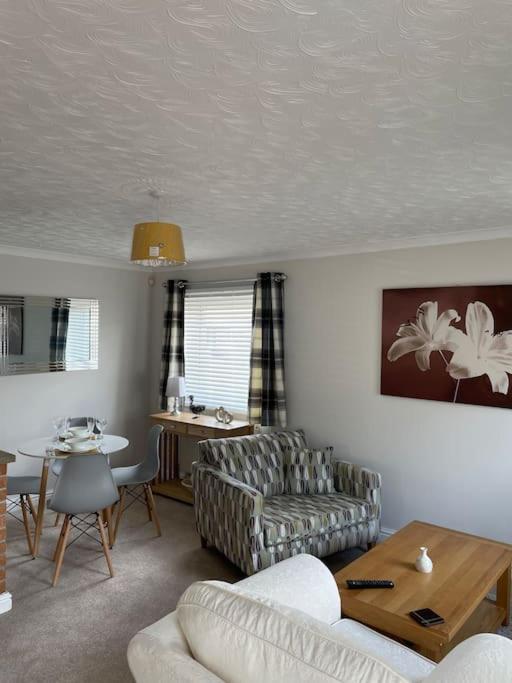 The Cwtch - a self contained one bedroom annex - Housity