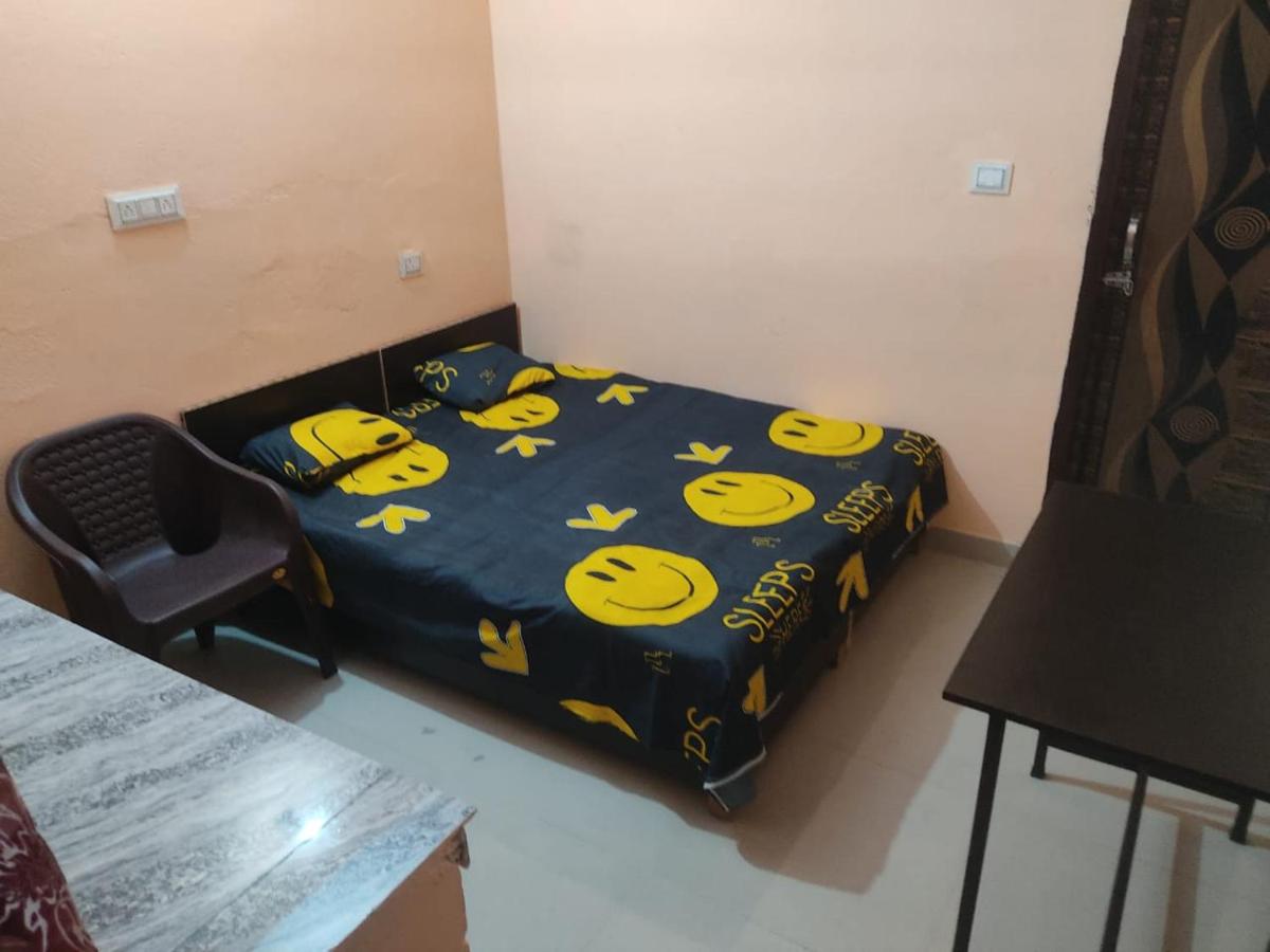 Dabral House - Housity