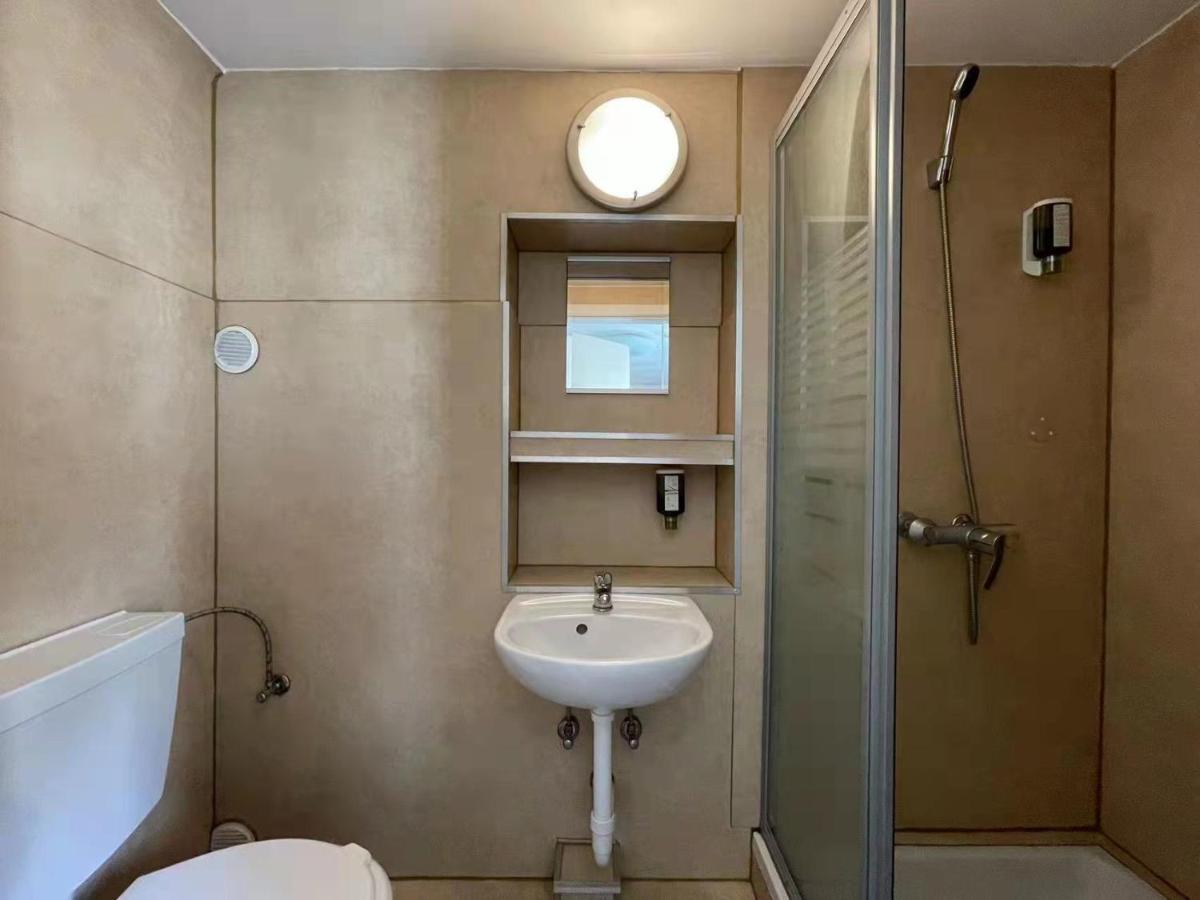 Interlaken Linda Inn Lodge - Housity