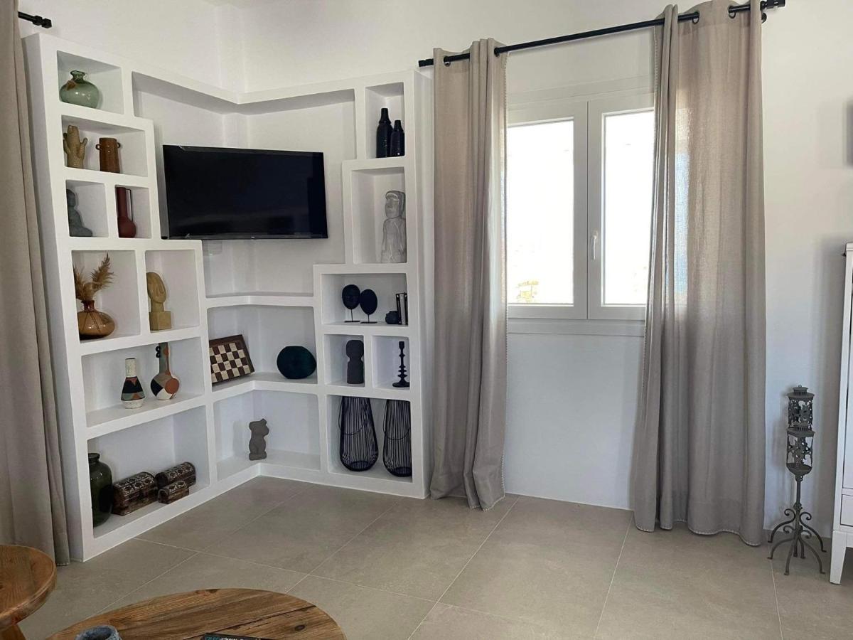 Sorokos Villa Panagia beach - Housity