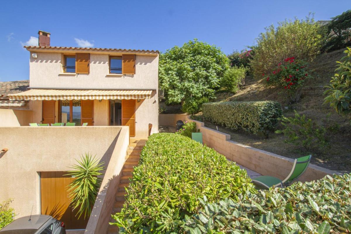 Maison vue mer à Porticcio - Housity