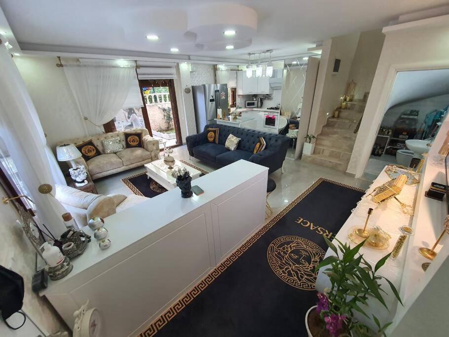 Villa offering a relaxed and inviting atmosphere - Housity