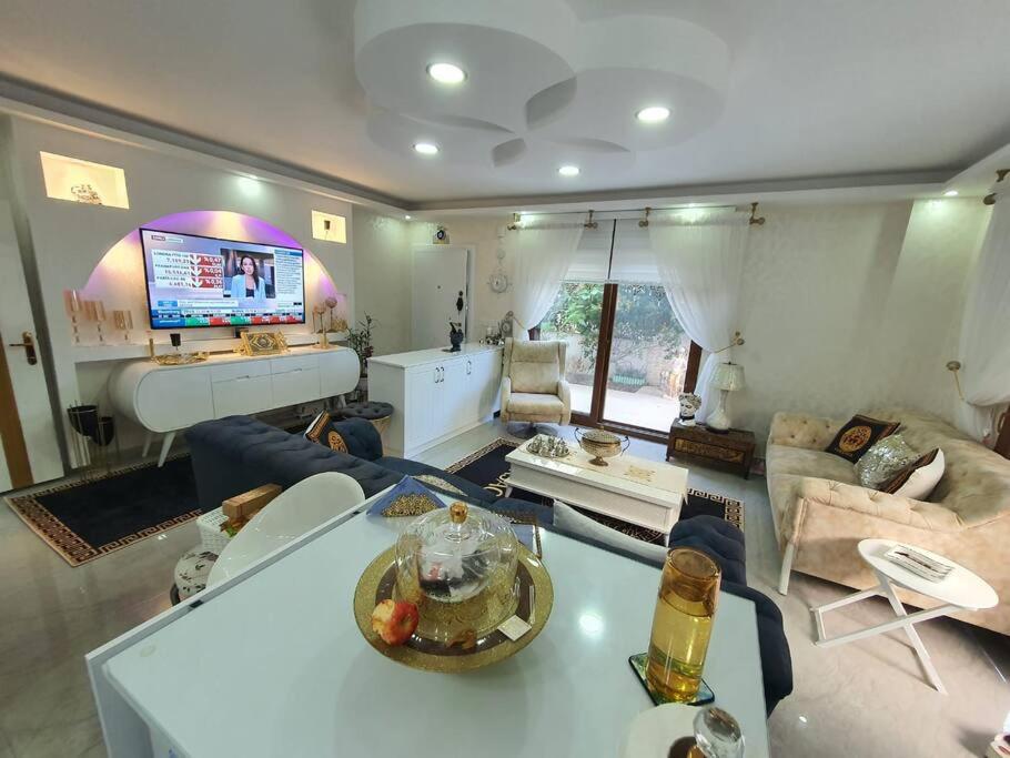 Villa offering a relaxed and inviting atmosphere - Housity