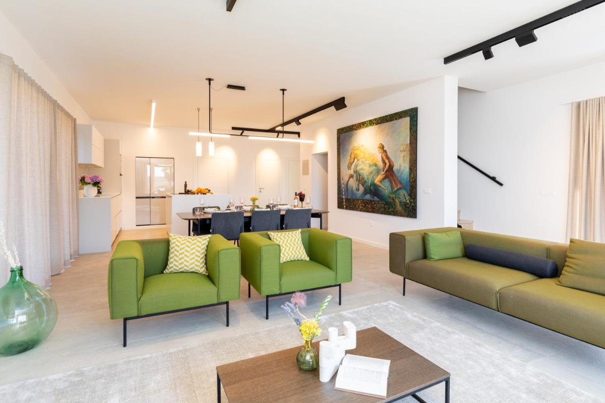 Luxury house Natanel - Housity