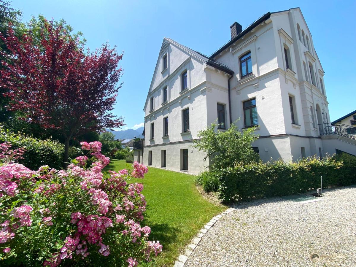 Suitetrails - Cinema House - Ferienhaus im Natural Living Look mit Heimkino und Südterrasse - 136 qm