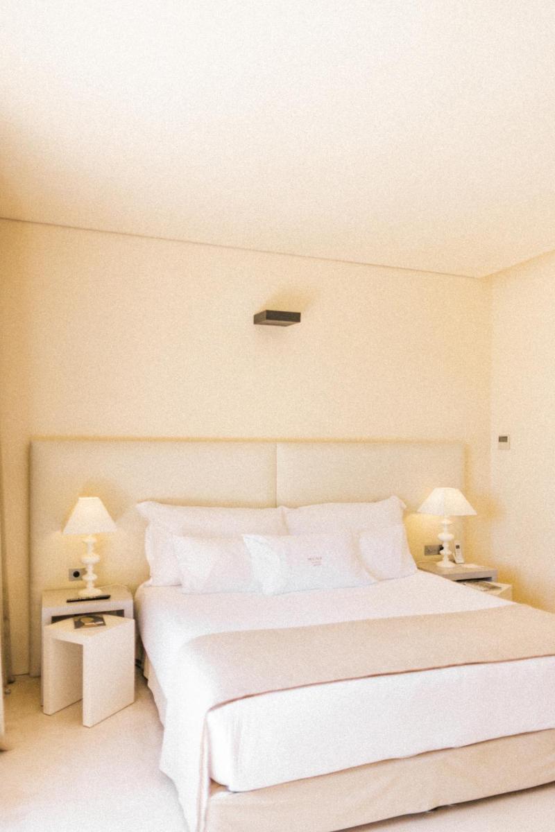 Un ou plusieurs lits dans un hébergement de l'établissement MUSE Saint Tropez - Small Luxury Hotels of the World