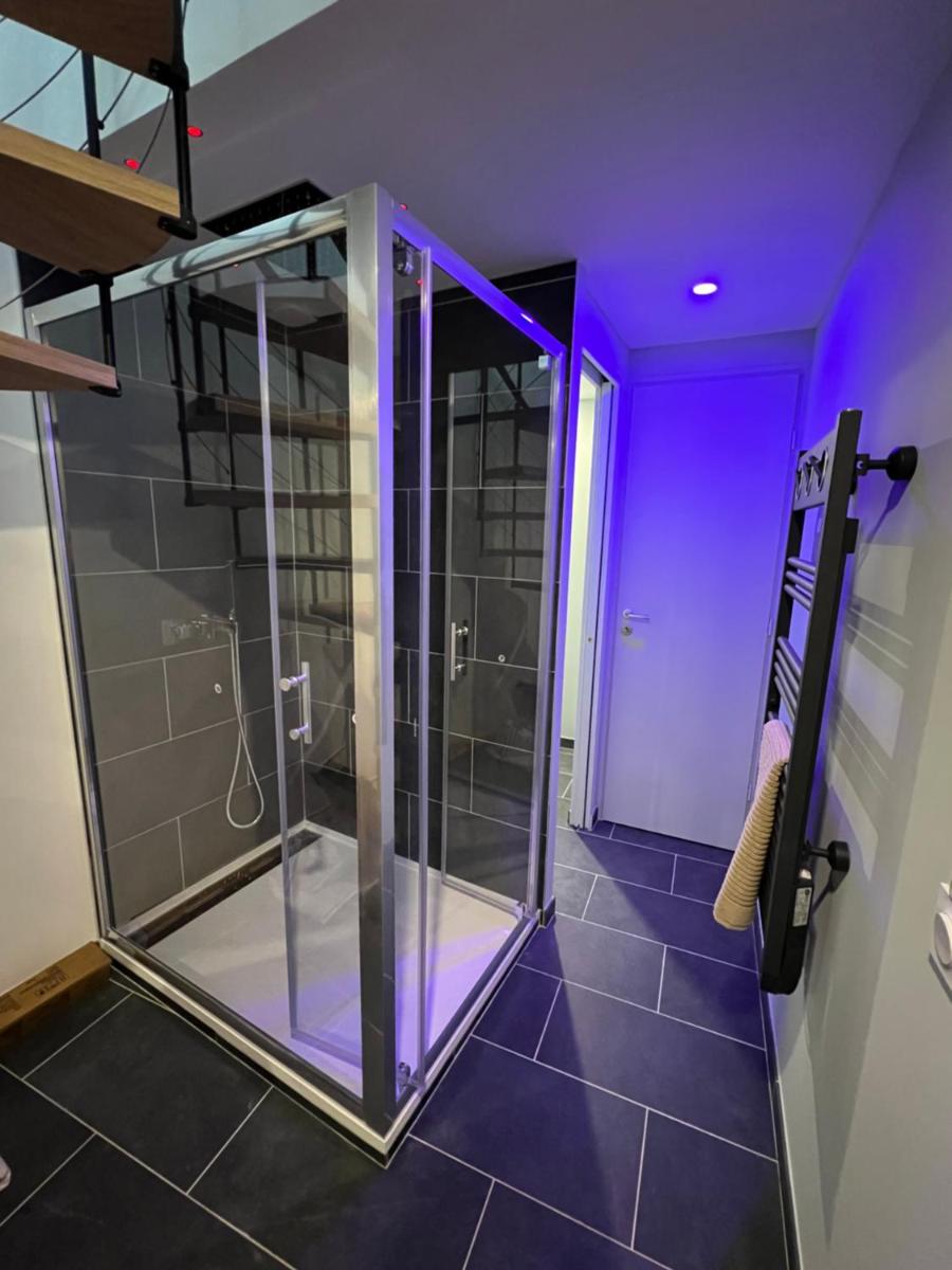 Petite maison cosy et moderne avec bain à remous - Housity