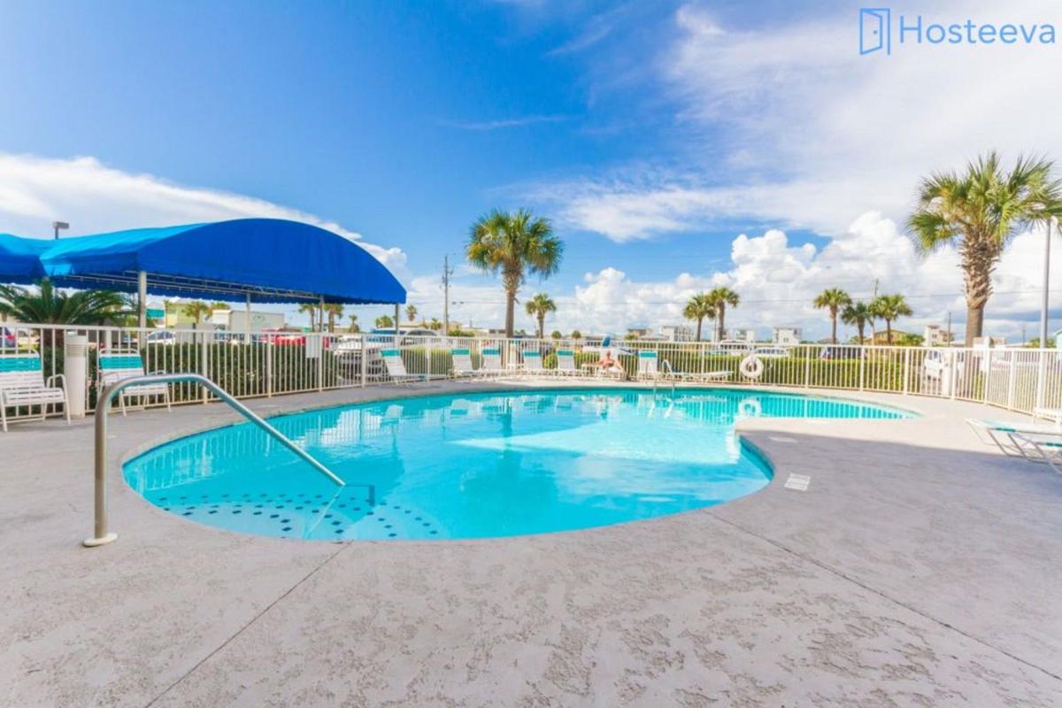 Island Sunrise 469 Condo with Pool - Sleeps 6 - Housity