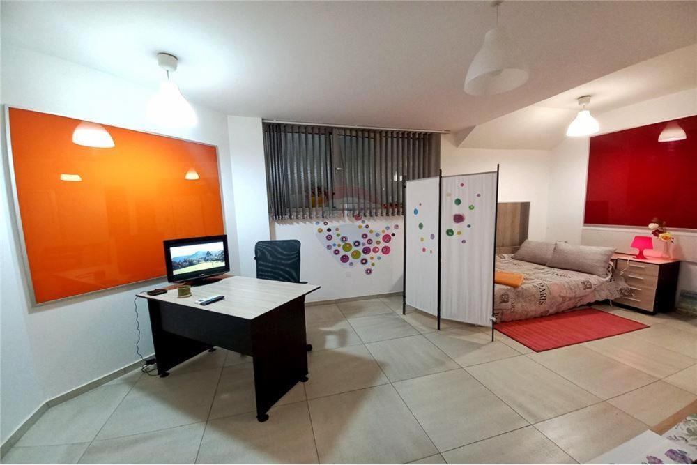 Studio 15 - Housity