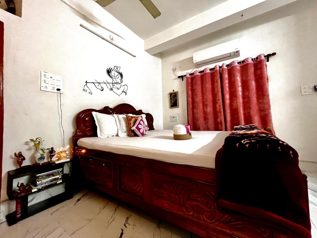 Satrangi Homestay Kolkata - Housity