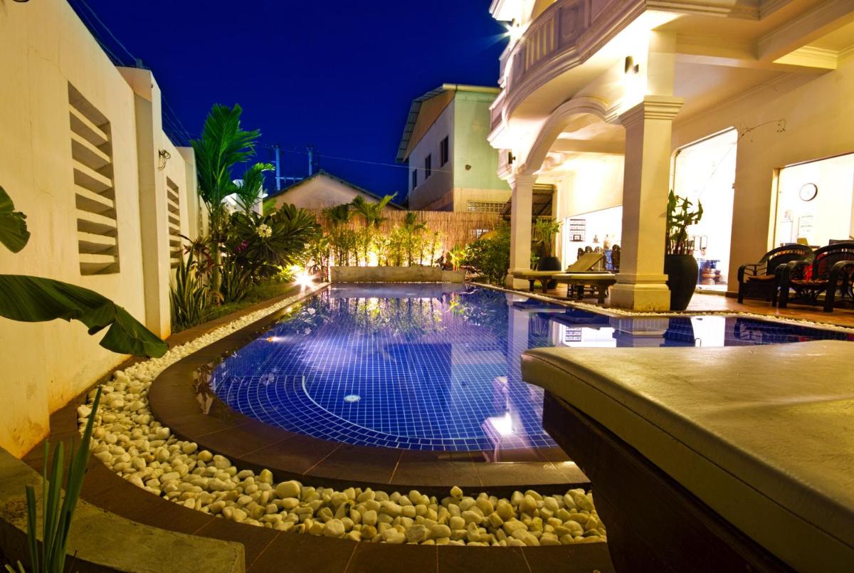 King Boutique Hotel - Housity