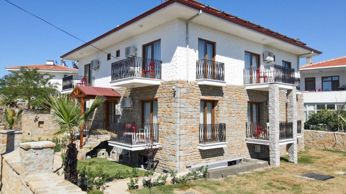 Gökçeada Deep Breath - Housity