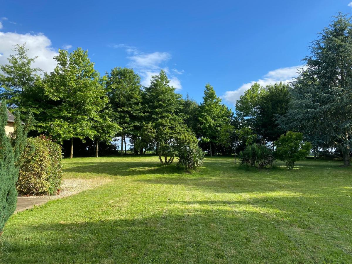 LONGERE AU CALME PROCHE DE RENNES et DE GOLF - Housity