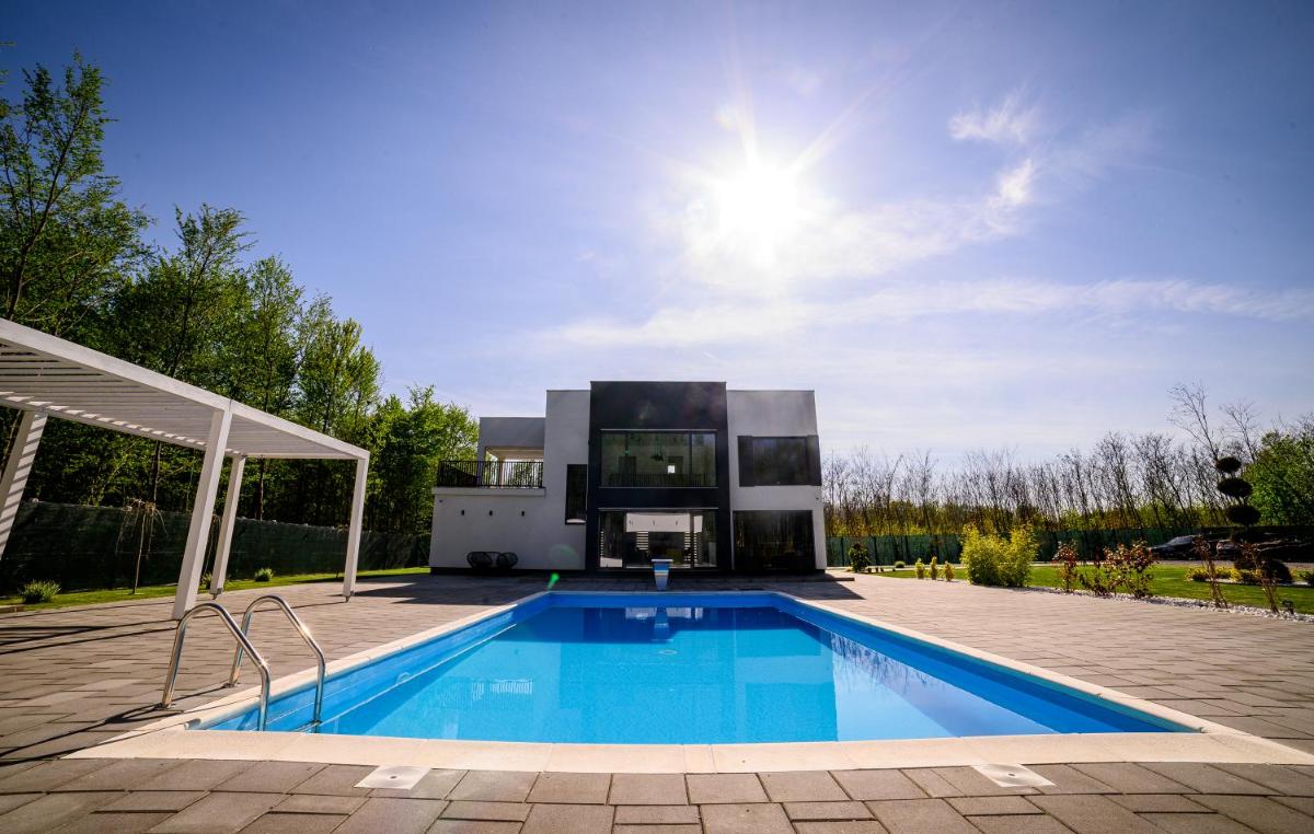 Villa Hills - Housity