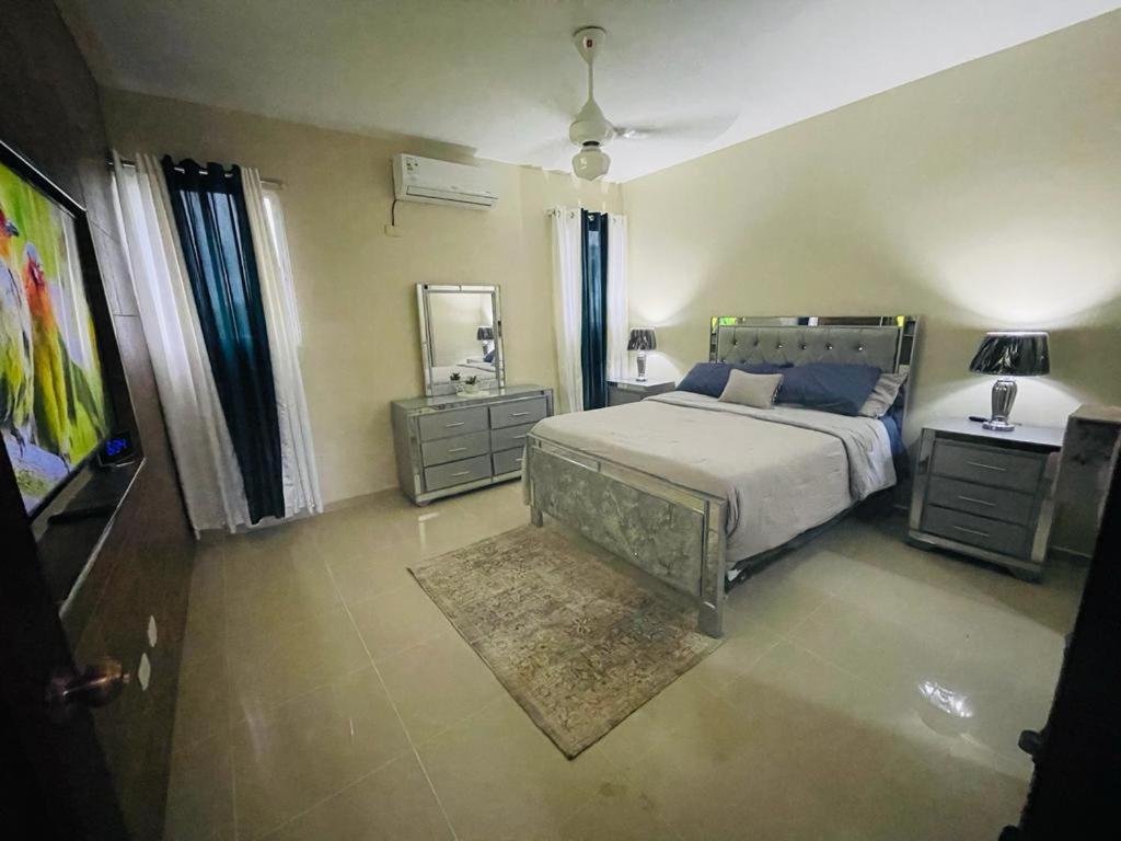 Suitetrails - Condo 3 Bd Apt Internet,2 Parqueo,lavadora,ac
