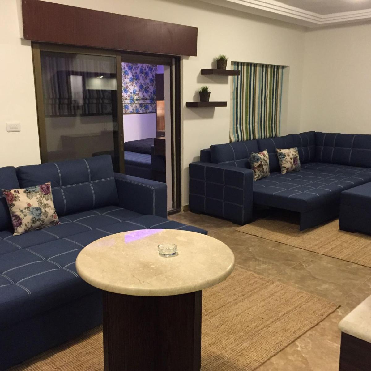 The Royal Luxury Superior Queencot - Housity