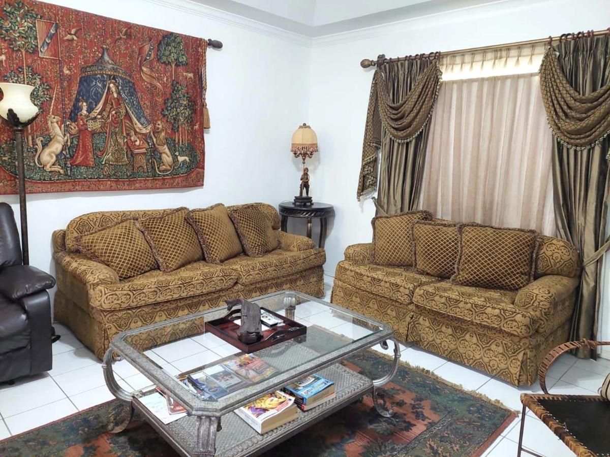 Beautifully Furnished 3BD 2BR Pool Gated Condo in McAllen, TX - Housity