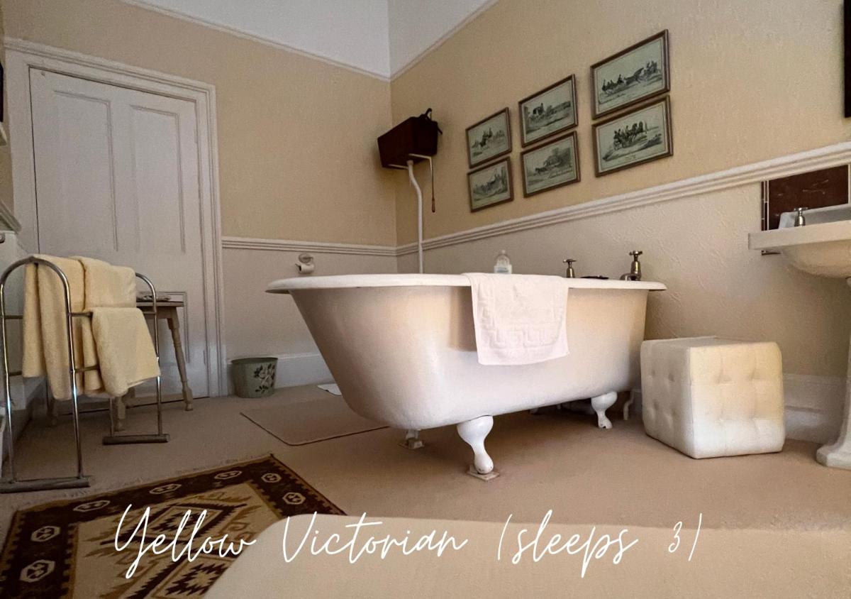 Barton Hall Country House - Housity