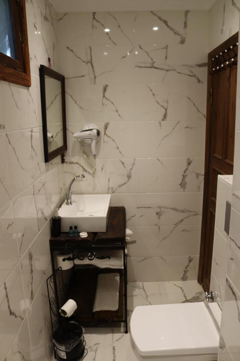 Vira Garden House - Housity