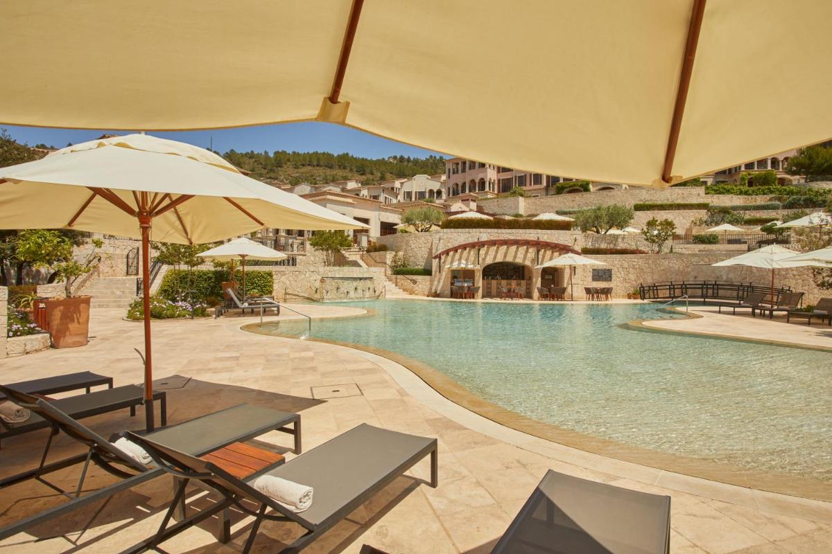 Piscina en o cerca de CAP VERMELL GRAND HOTEL
