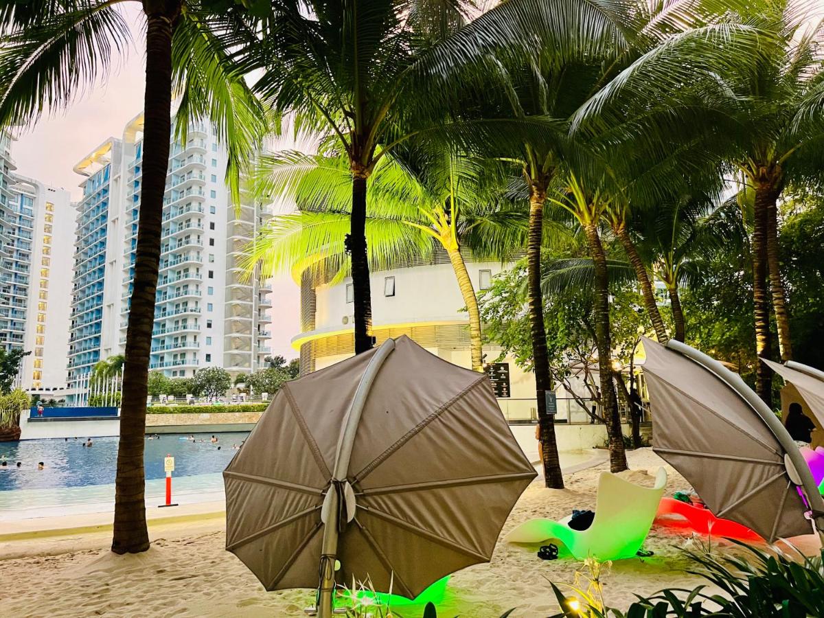 Azure Blue Wave 1BR w/ Postpaid WIFI & Cable MIAMI - Housity