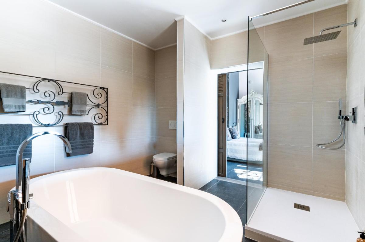 Sous les Platanes B&B - Housity