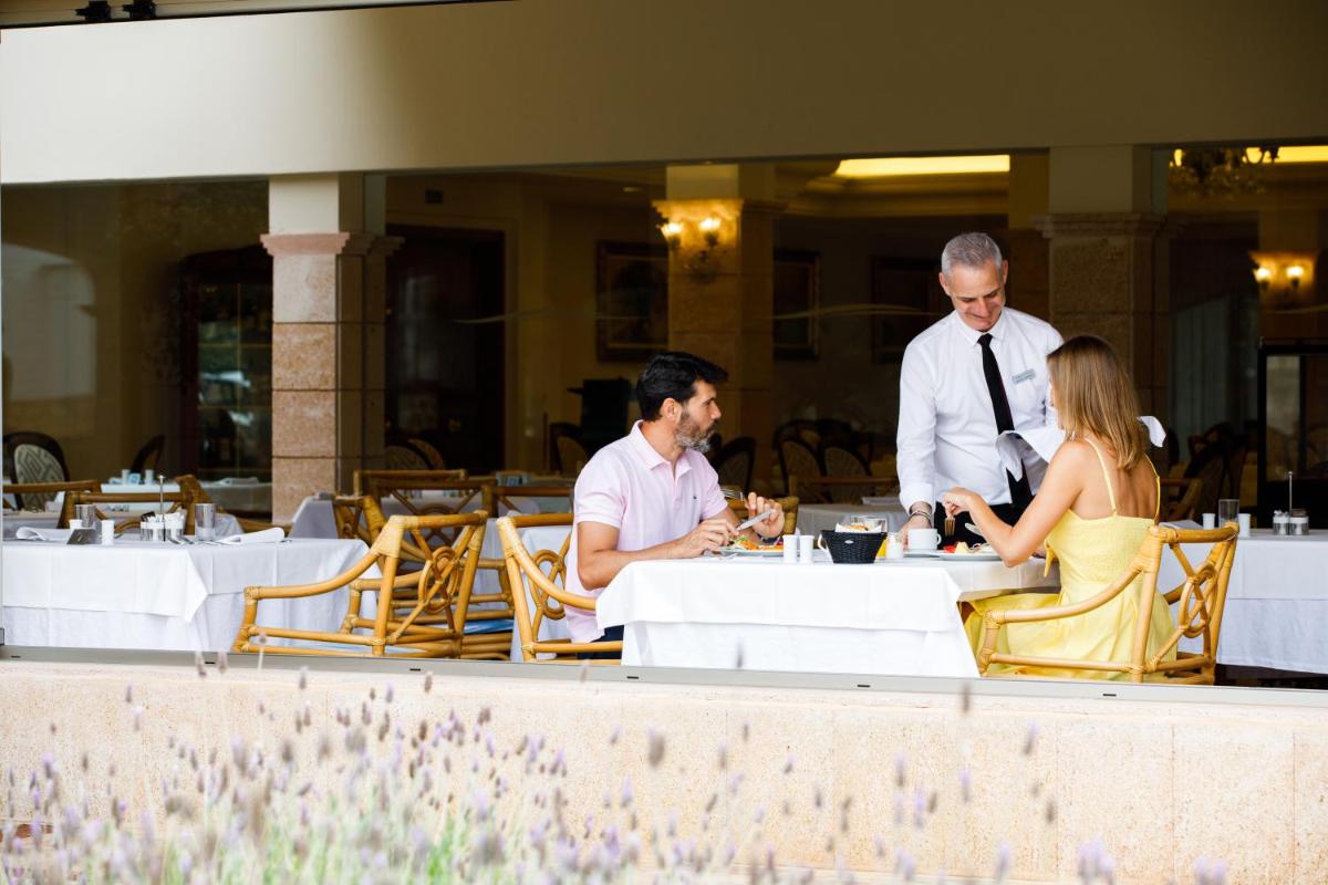 Clientes alojados en CM Mallorca Palace - Only Adults