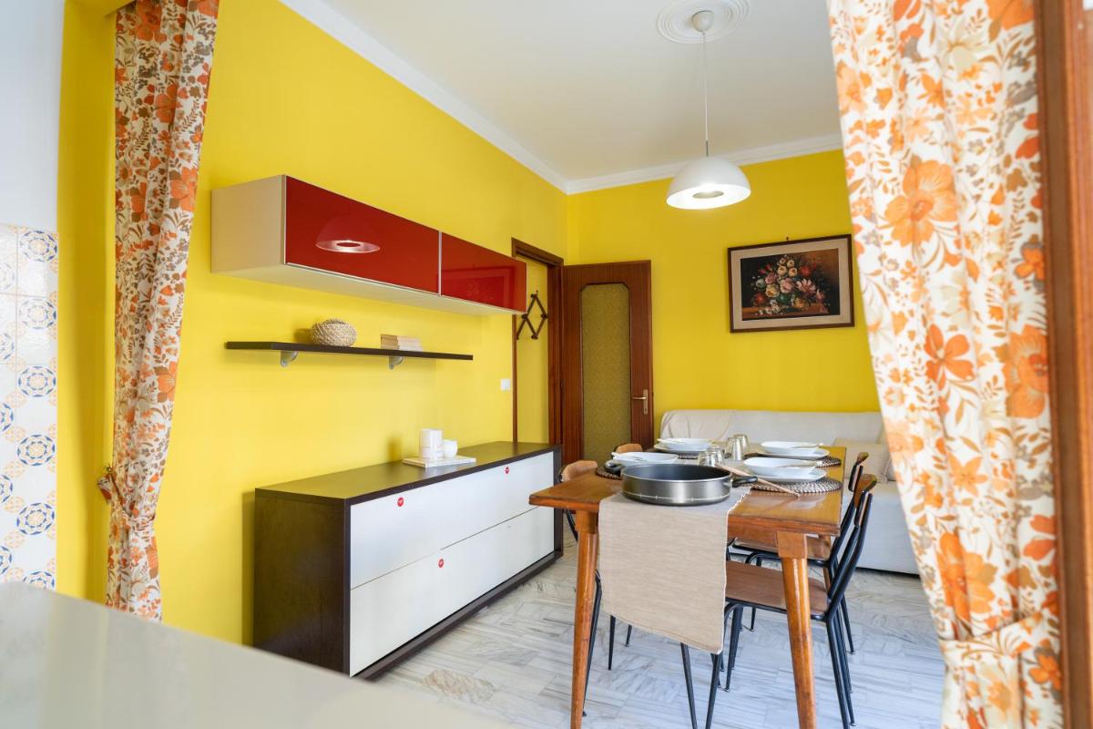 [VIA GENOVA]Tranquillità in centro - FreeParking. - Housity