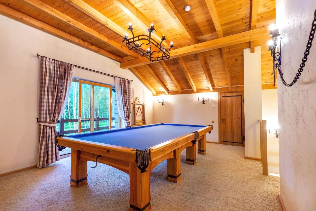 #stayhere - Friends & Family Getaway to Forest House 5BDR - Housity