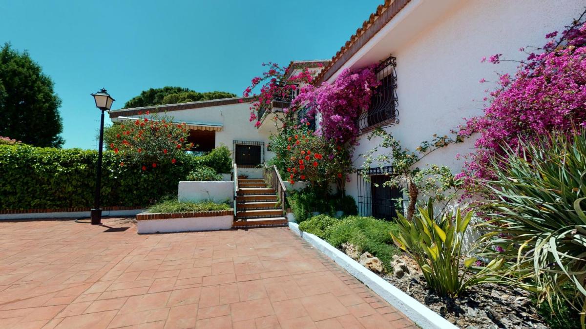 Family Rustic Villa - Housity