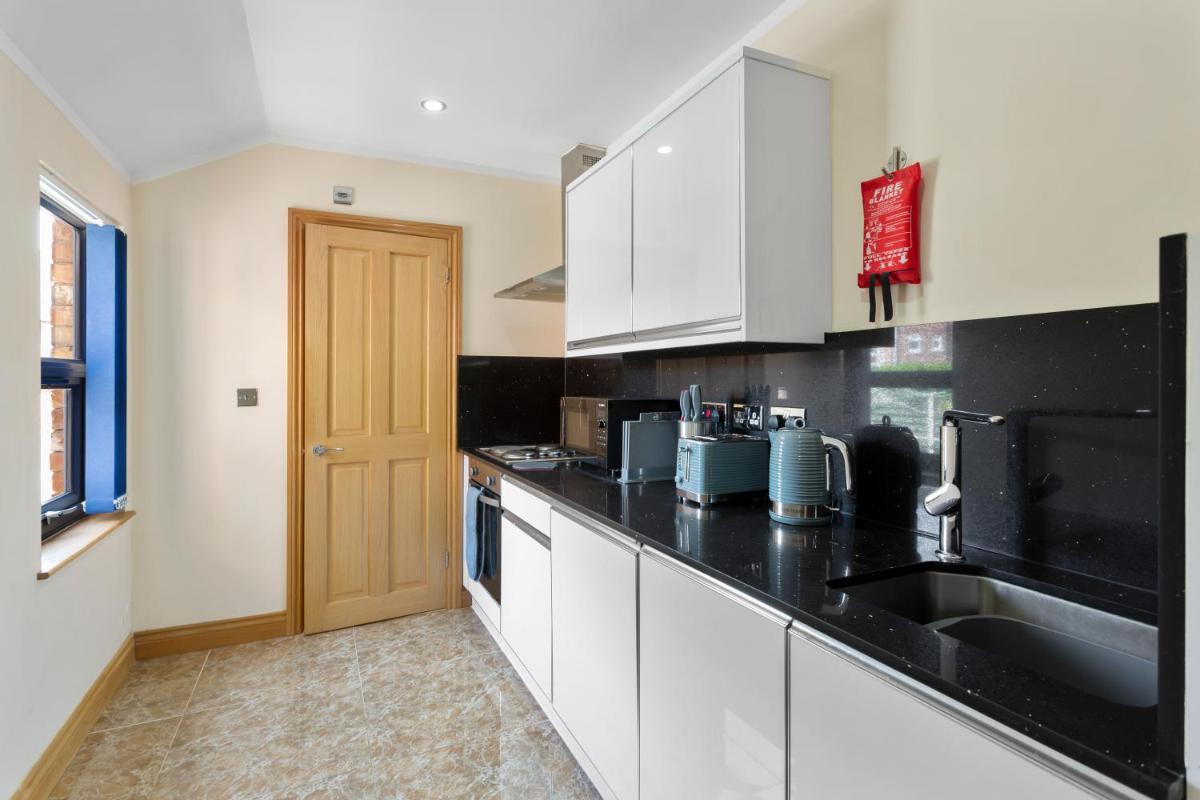 West One Studios - Housity
