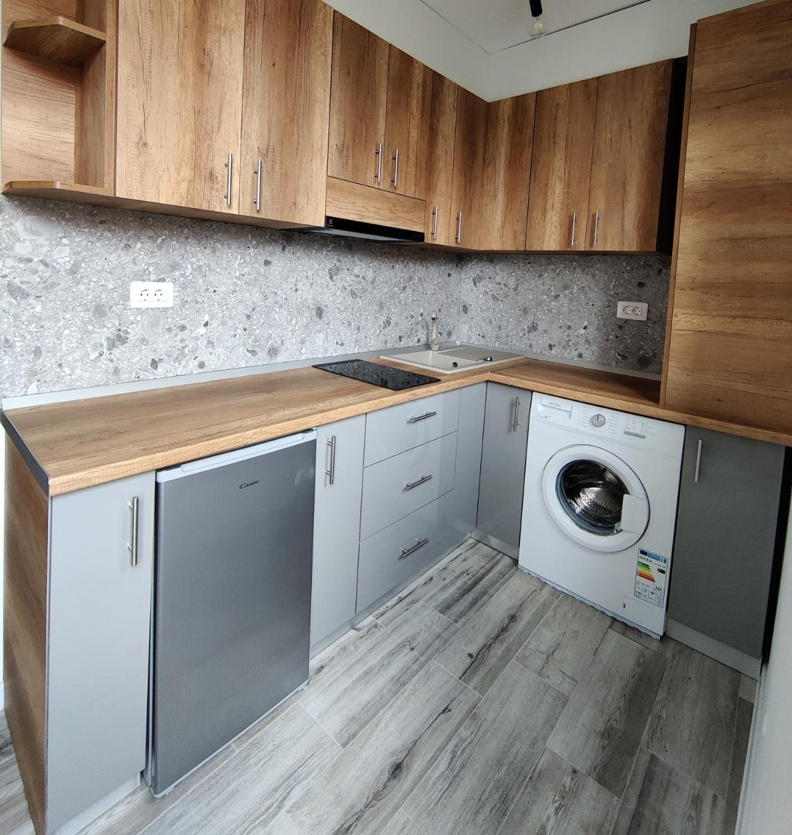 Chic Studio Târgu Jiu - Housity