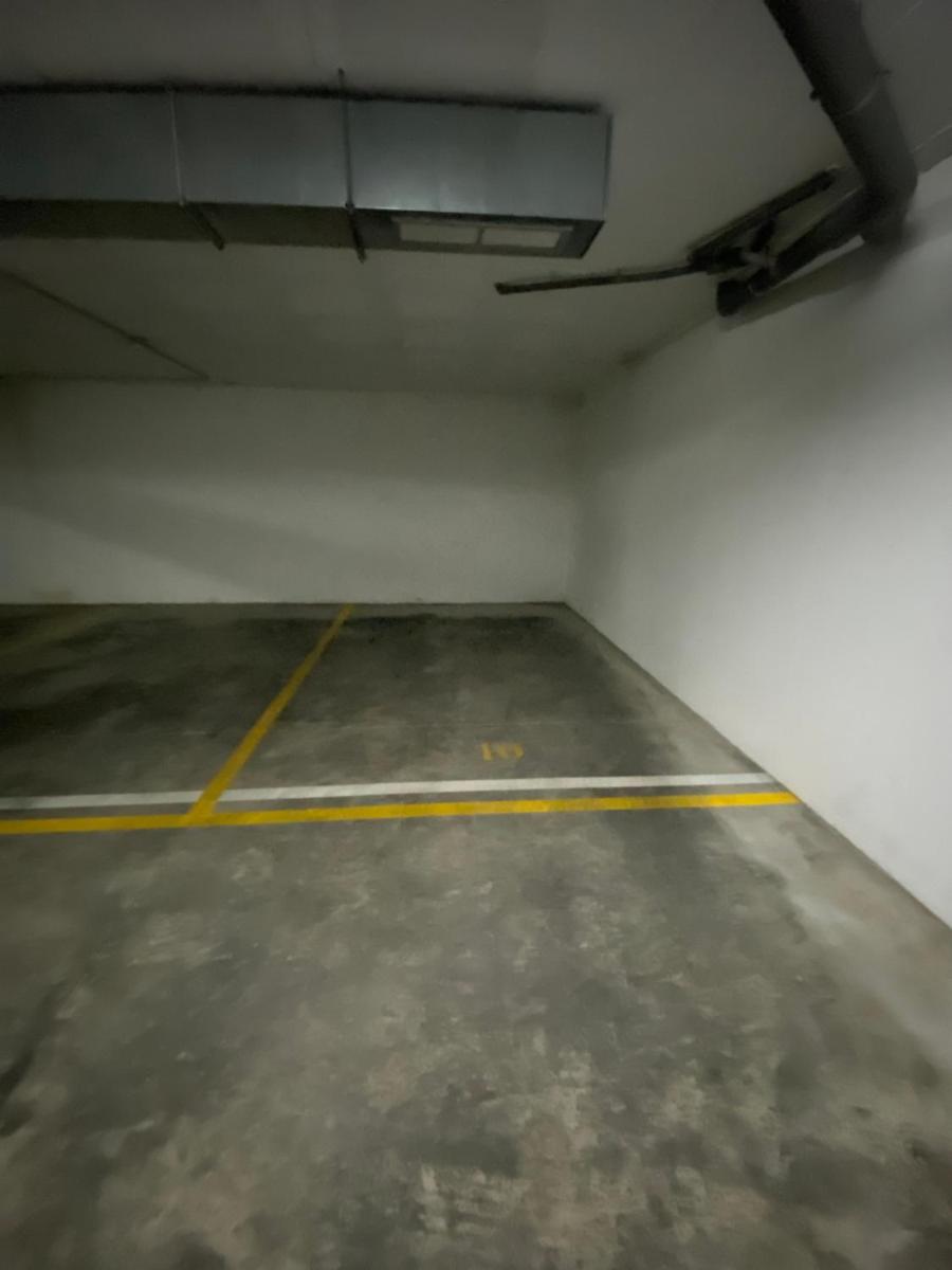 Apartamento estelar con piscina y garaje nervión - Housity