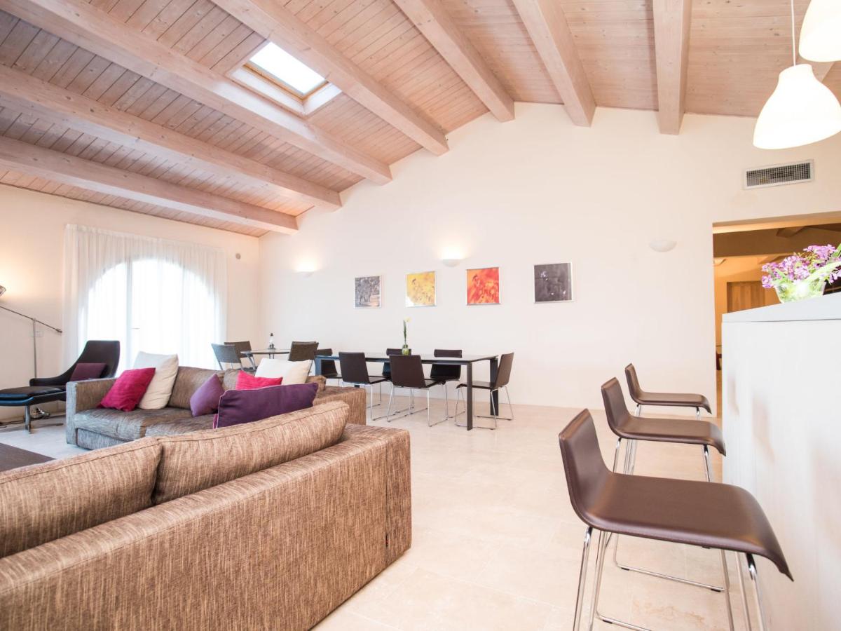 Holiday Home Villa Aquila by Interhome - Housity