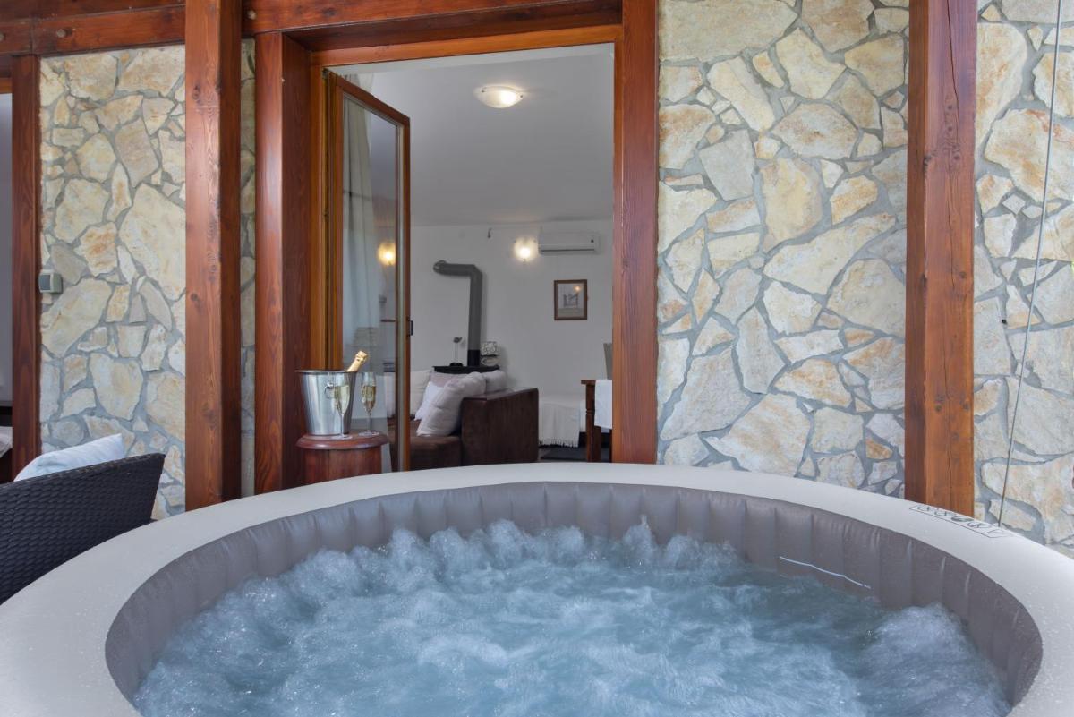 B&B Plitvice Lakes Villa Irene - Housity