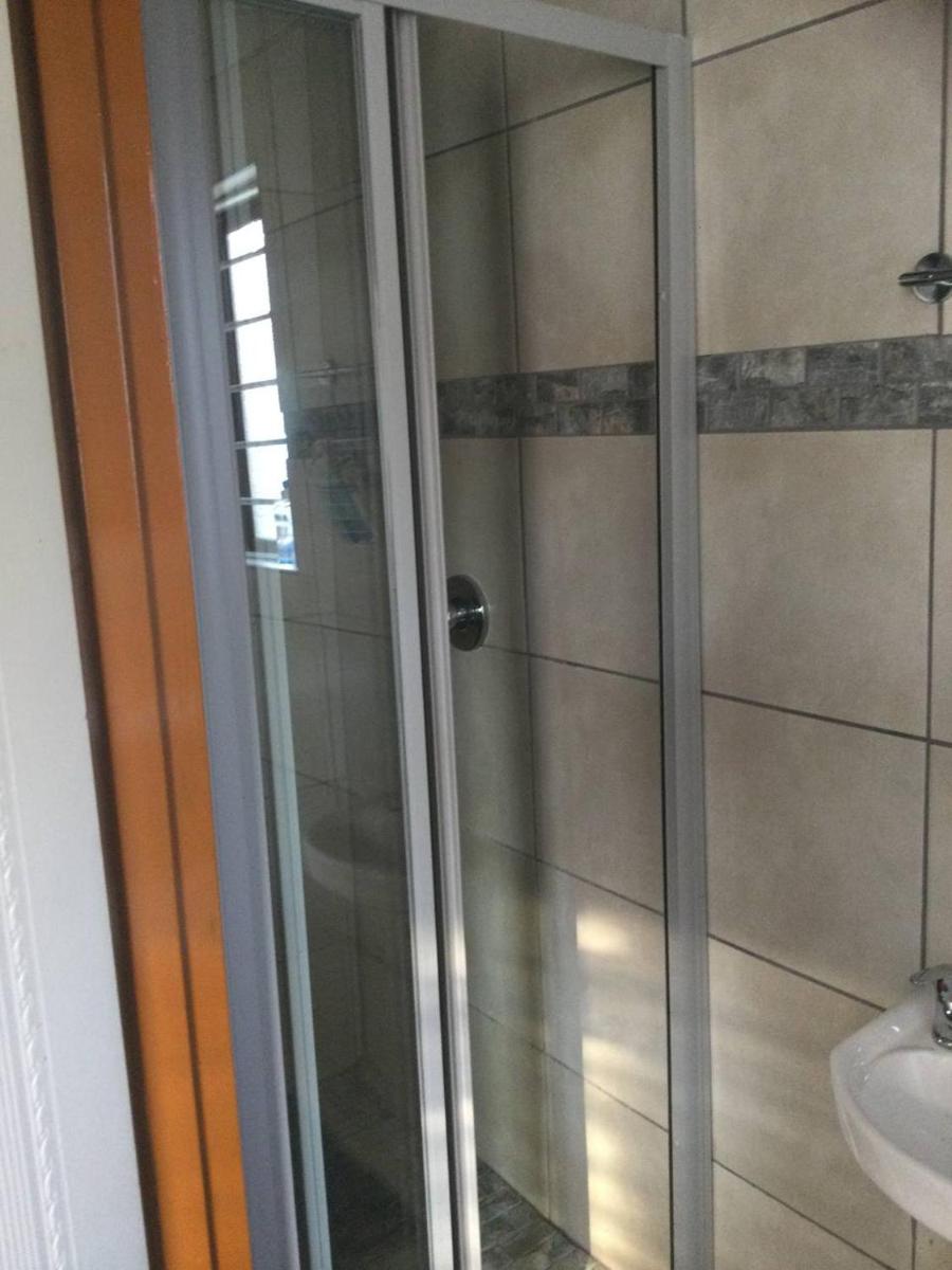 Suitetrails - Ruros Guest House