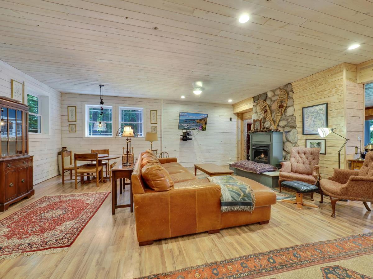 South Arm Shores - Housity