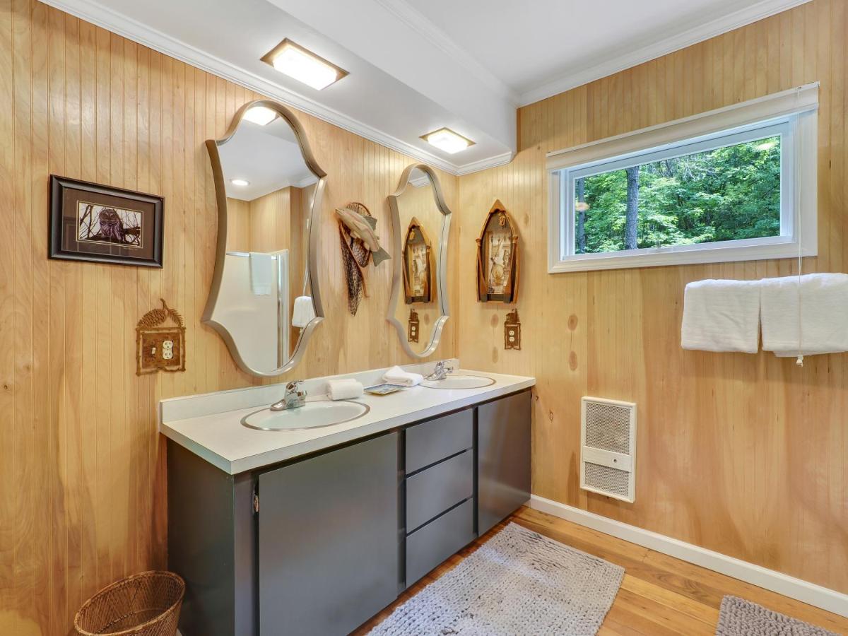 South Arm Shores - Housity