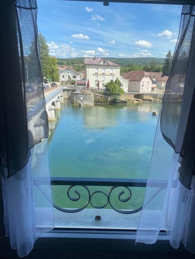 Maison royal au bord de l'eau - Housity