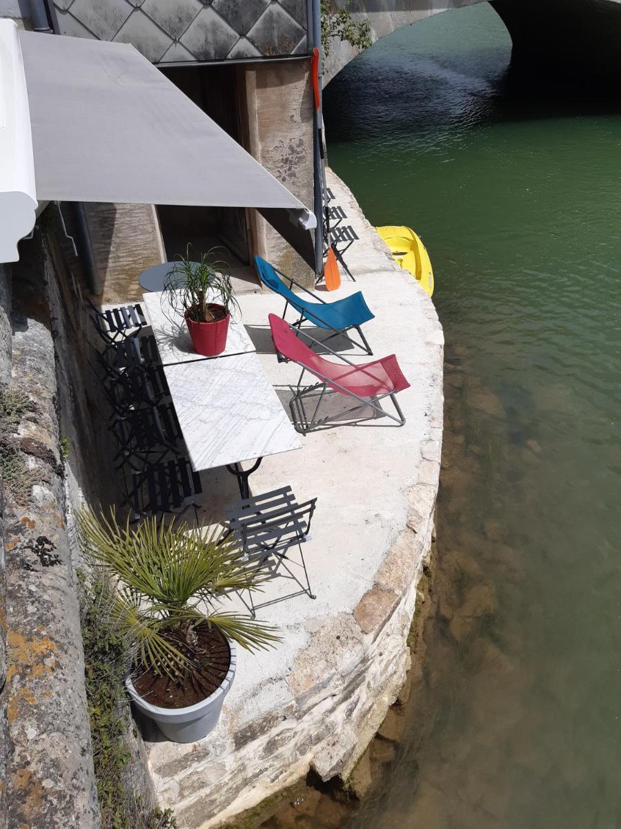 Maison royal au bord de l'eau - Housity