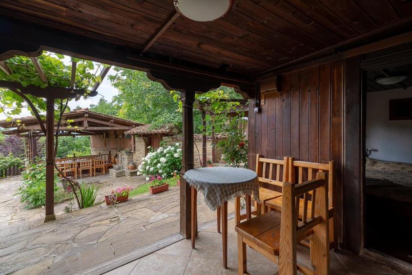 Guest House Zarkova Kushta - Housity