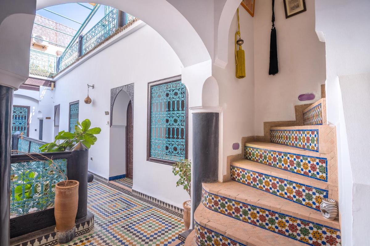 Riad Ben Tachfine - Housity