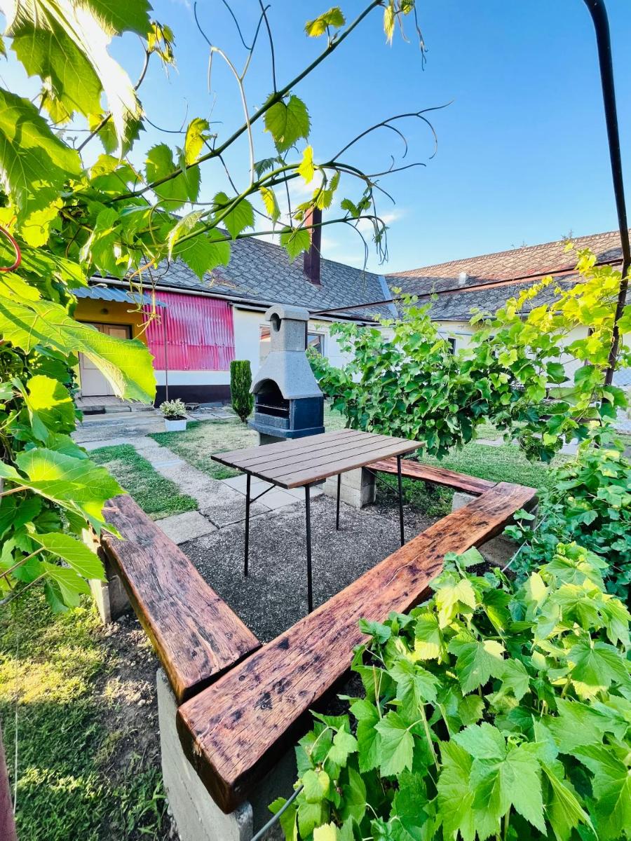 Chalupa pod Krivínom - Housity
