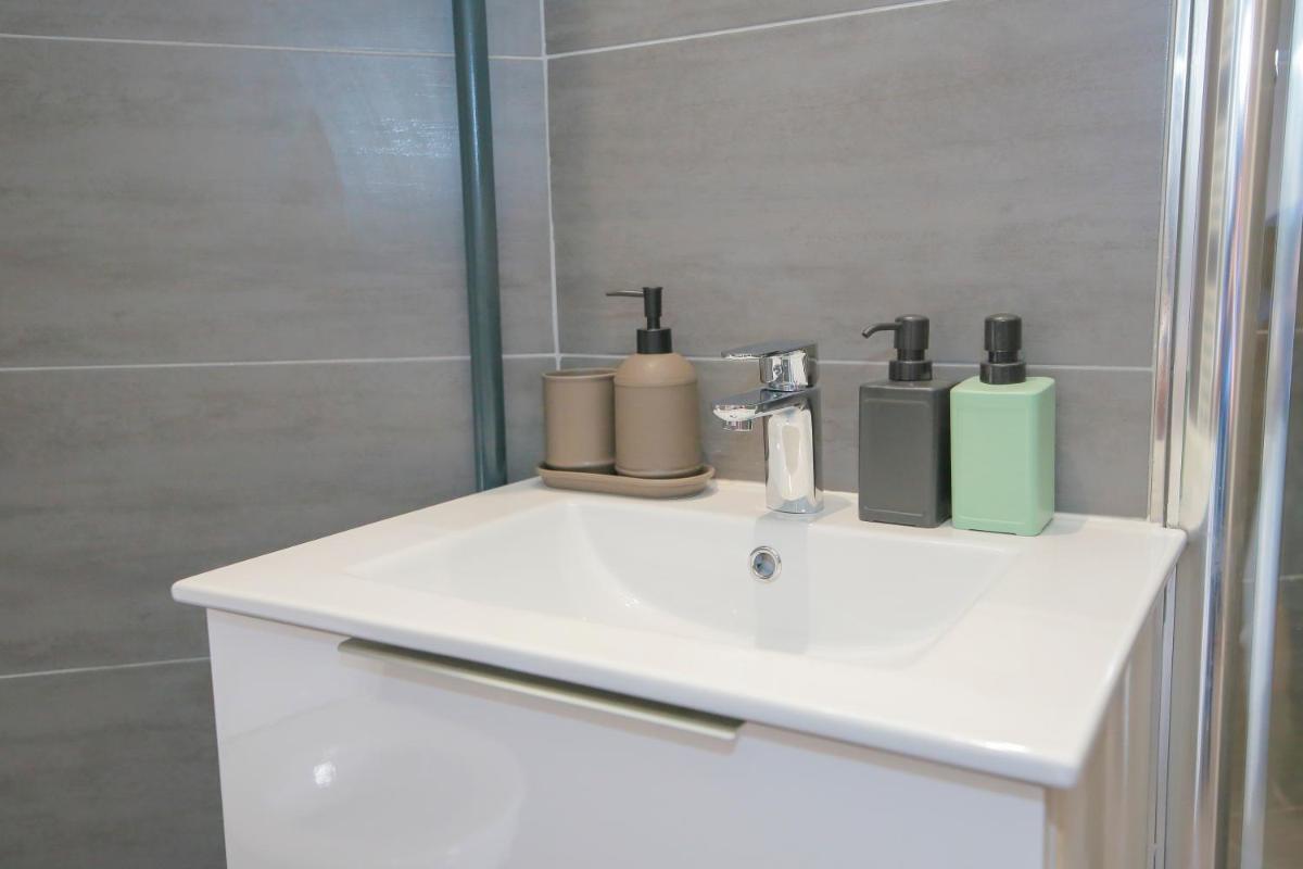 Suitetrails - Le Victorien, T2 hypercentre chic et cosy, Wifi par SOVALFI